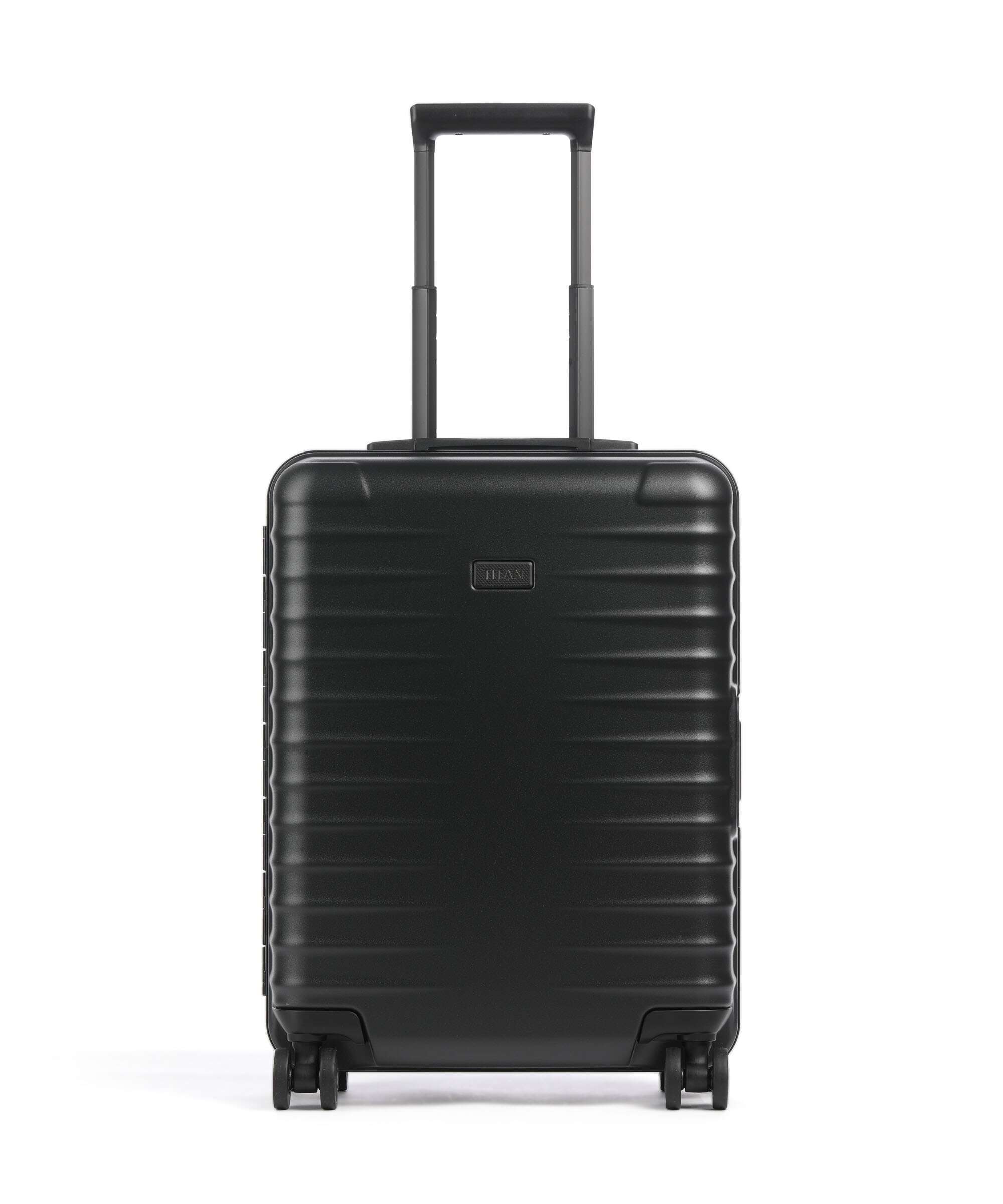 Titan Overseas Spinner (4 wheels) nightshade black