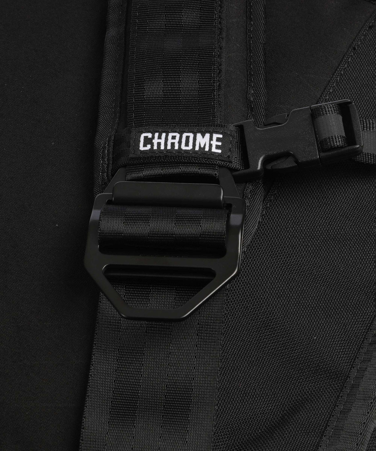 Chrome Barrage 16L Tote bag black