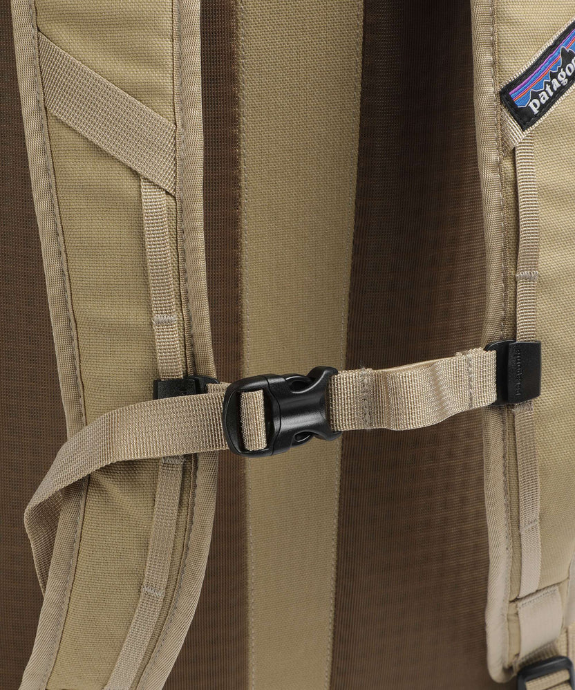 Patagonia Fieldsmith Hiking backpack classic tan