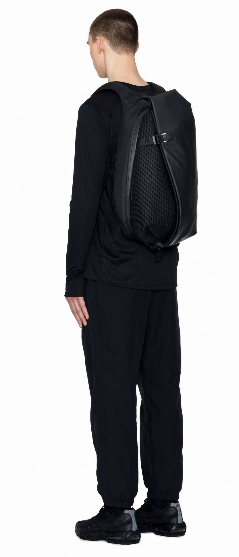 Côte&Ciel Obsidian Isar Medium Backpack black