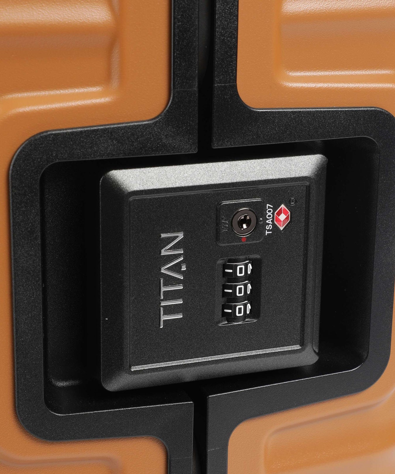 Titan Overseas Spinner (4 wheels) canyon bronze