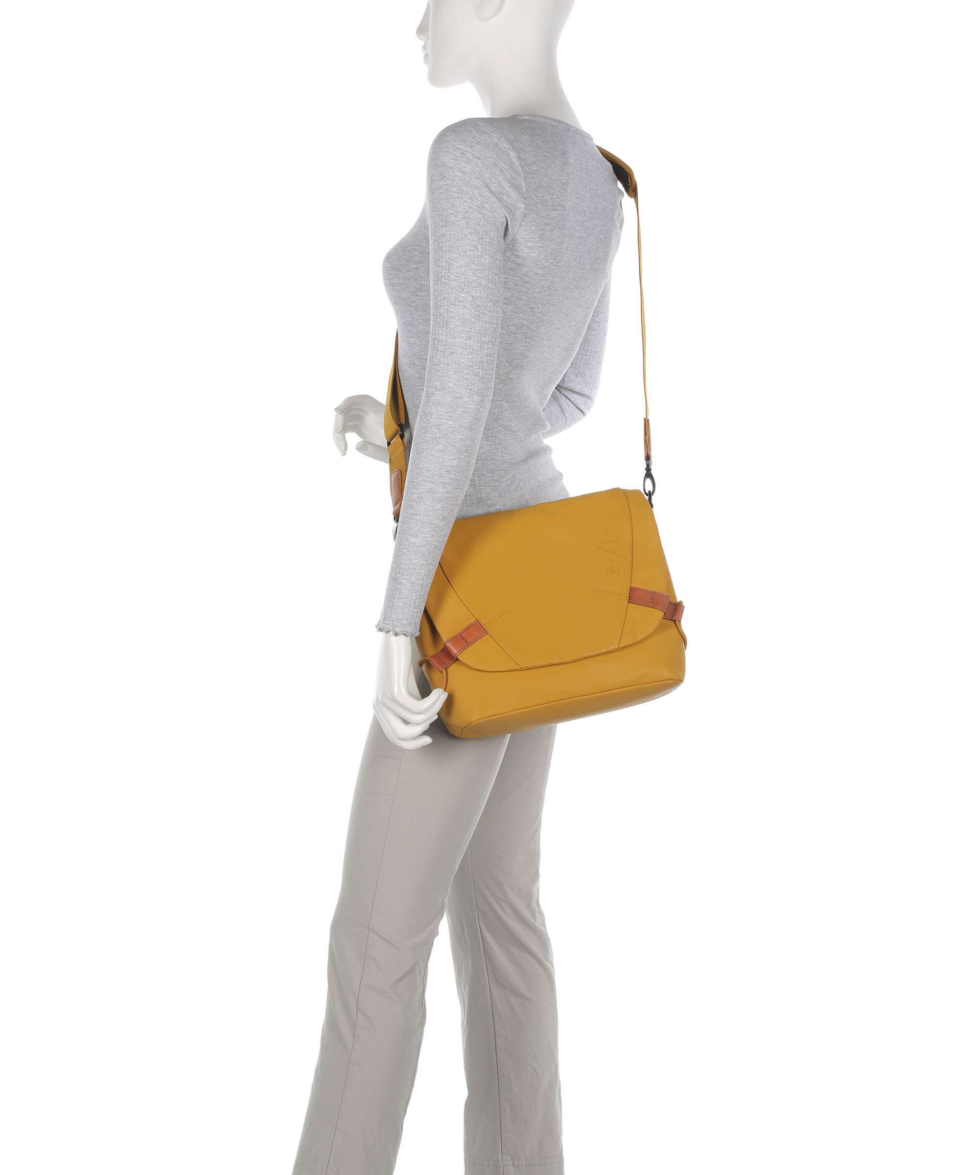 Aunts & Uncles Japan Sendai Messenger bag mustard