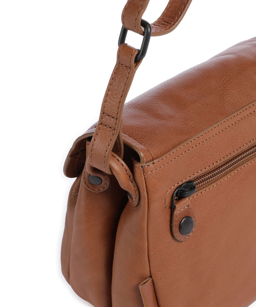 Aunts & Uncles Grandma's Luxury Club Mrs. Coconut Cake Crossbody bag caramel