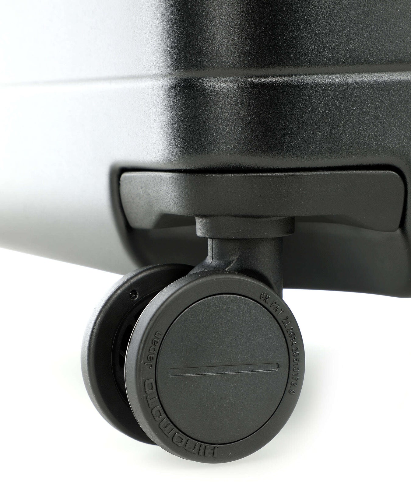 Horizn Studios H7 Essential Spinner (4 wheels) all black