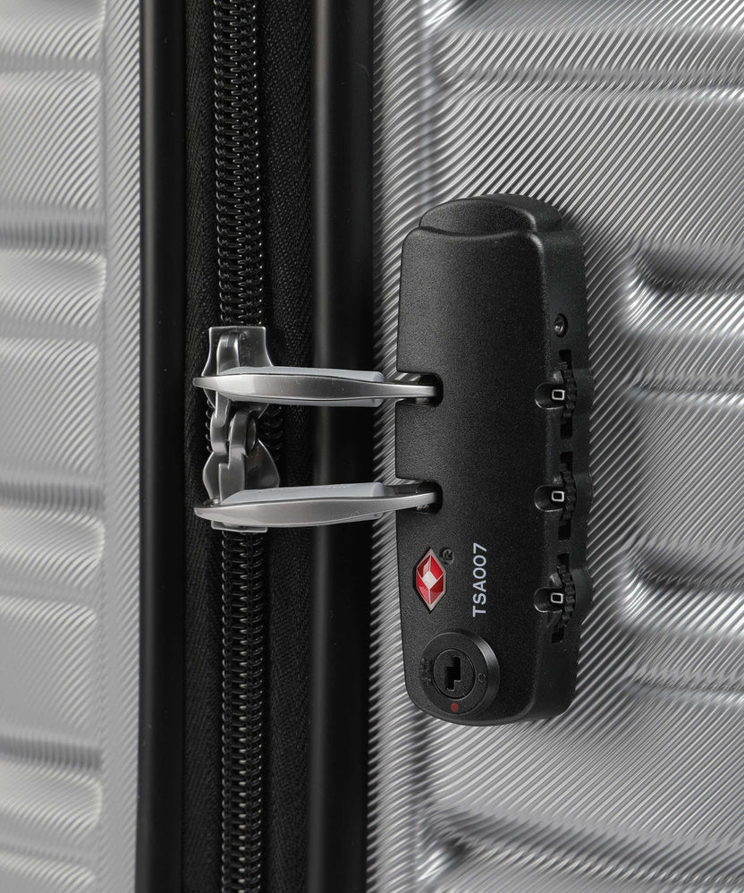 American Tourister Flashline Spinner (4 wheels) sky silver