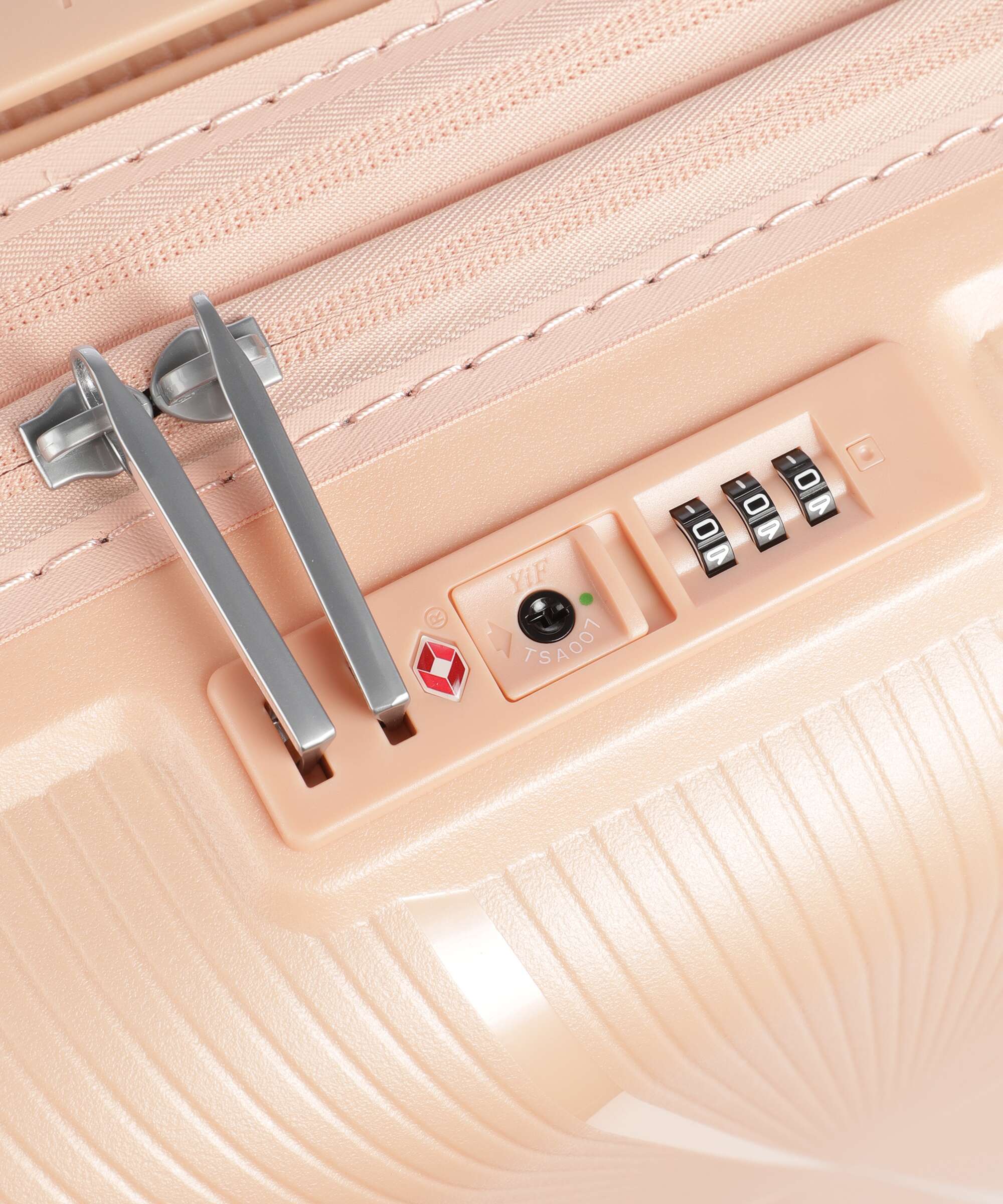 American Tourister Starvibe Spinner (4 wheels) metallic peach