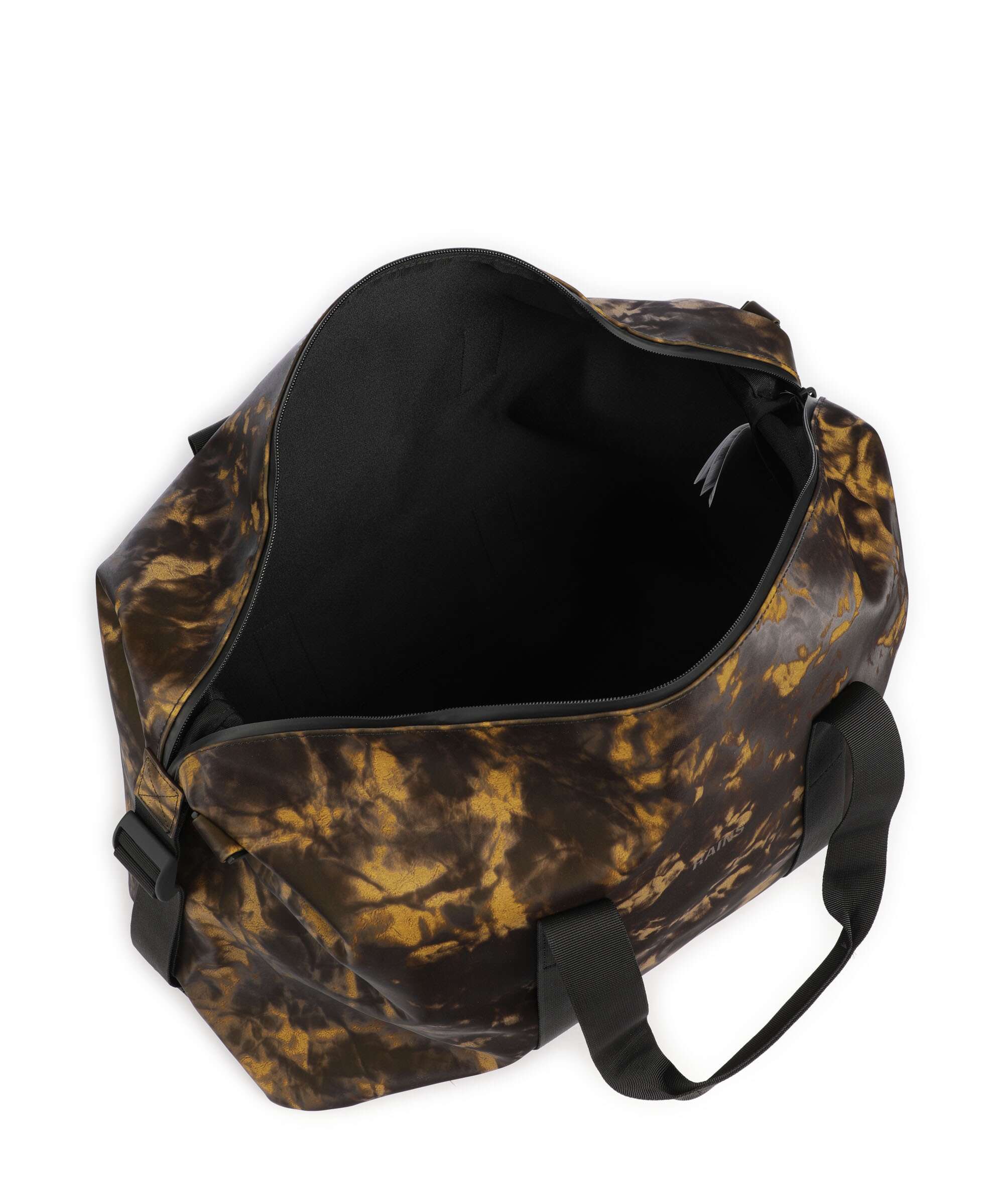 Rains Hilo Weekend bag muddy