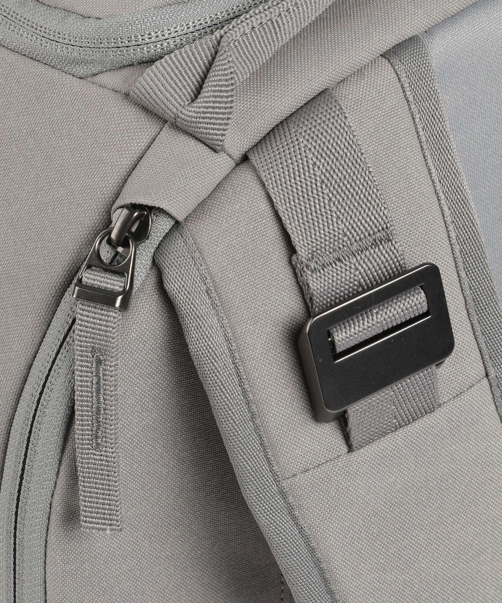 Db Ramverk 26L Backpack sand grey