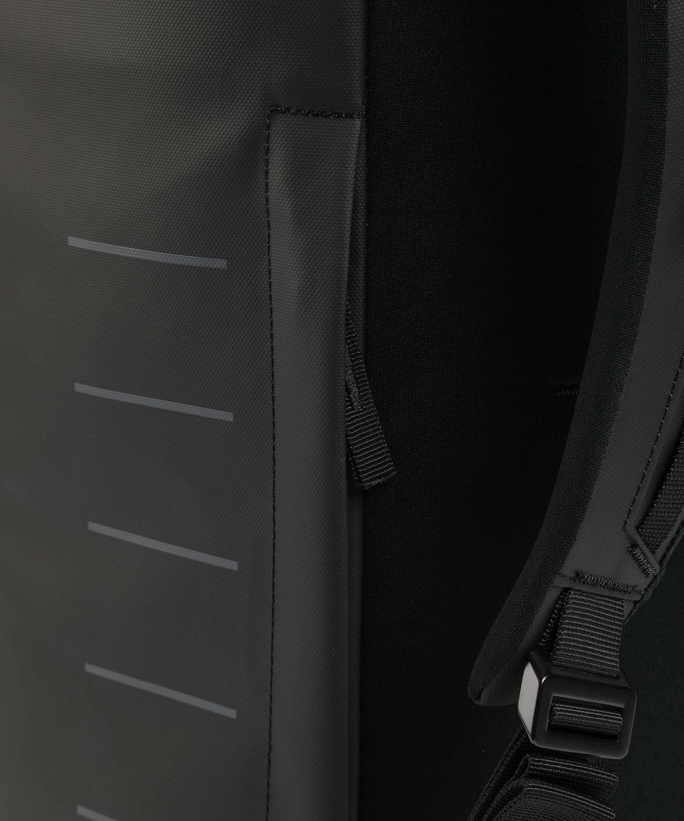 Db Roamer 70L Travel bag black out