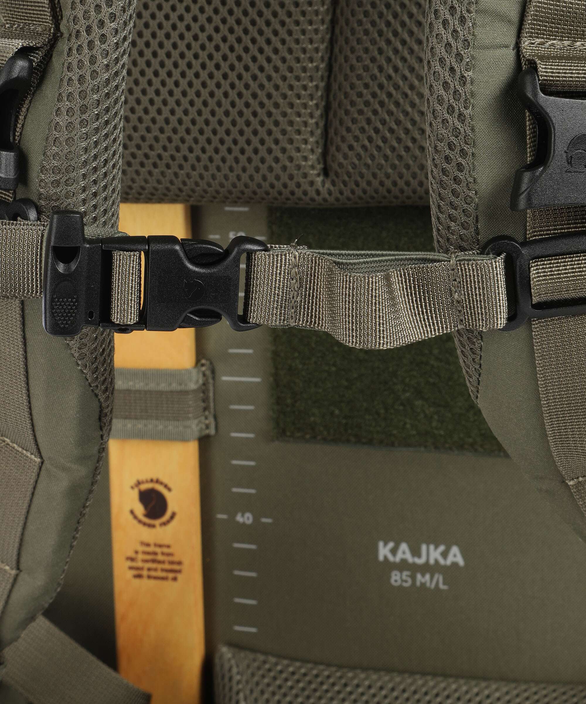 Fjällräven Kajka 85 Trekking backpack green