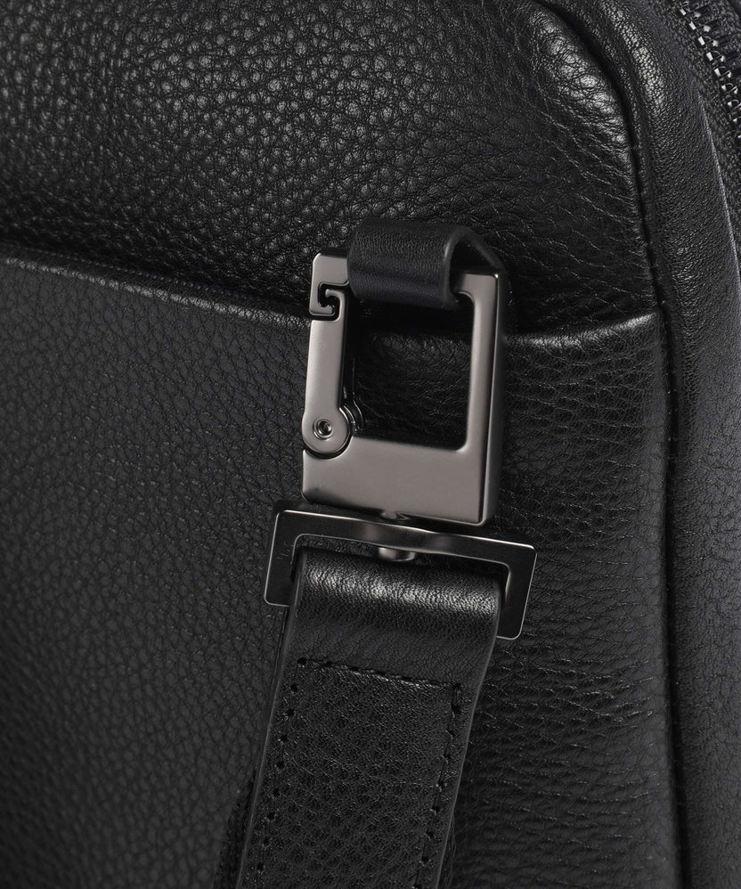 Piquadro Carl Crossbody bag nero