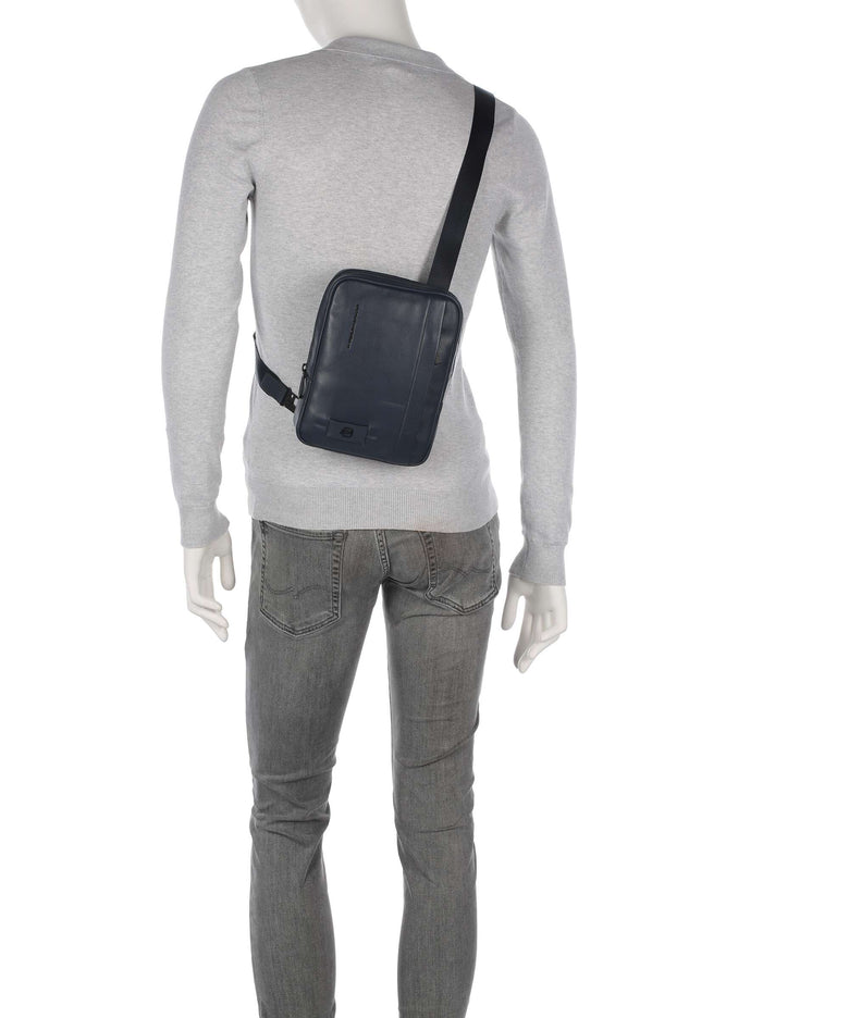 Piquadro W137 Crossbody bag blu