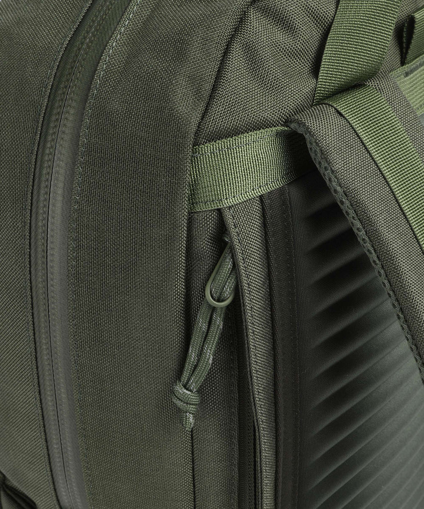 Topo Designs Tech Backpack olive