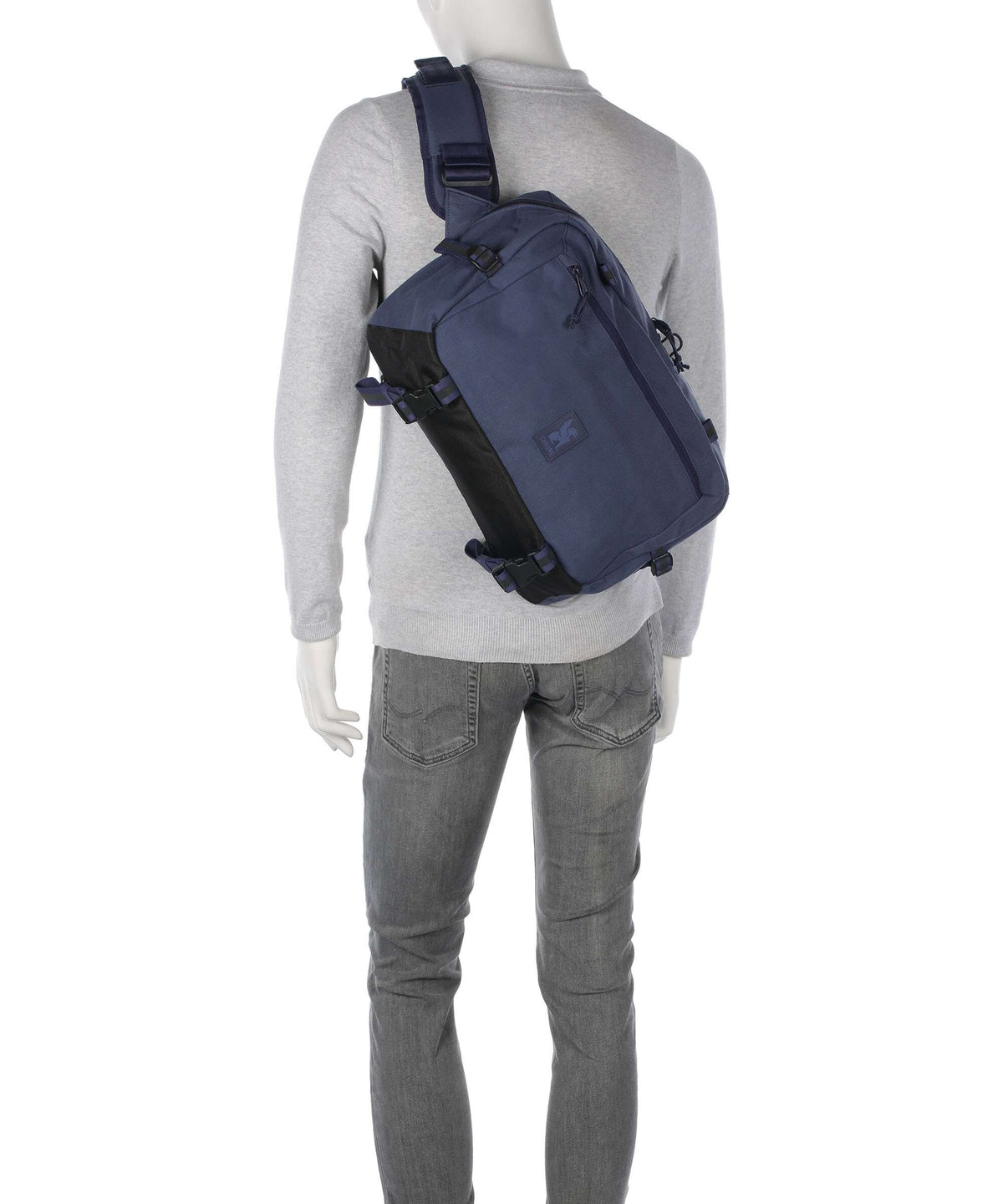 Chrome Kadet Max Sling bag indigo