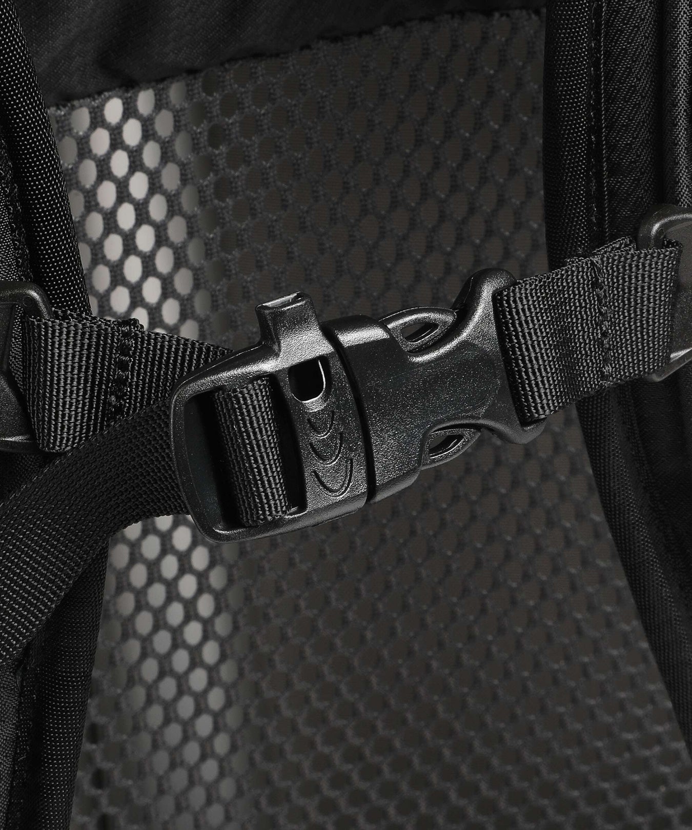 Osprey Farpoint 65 Backpack with wheels black