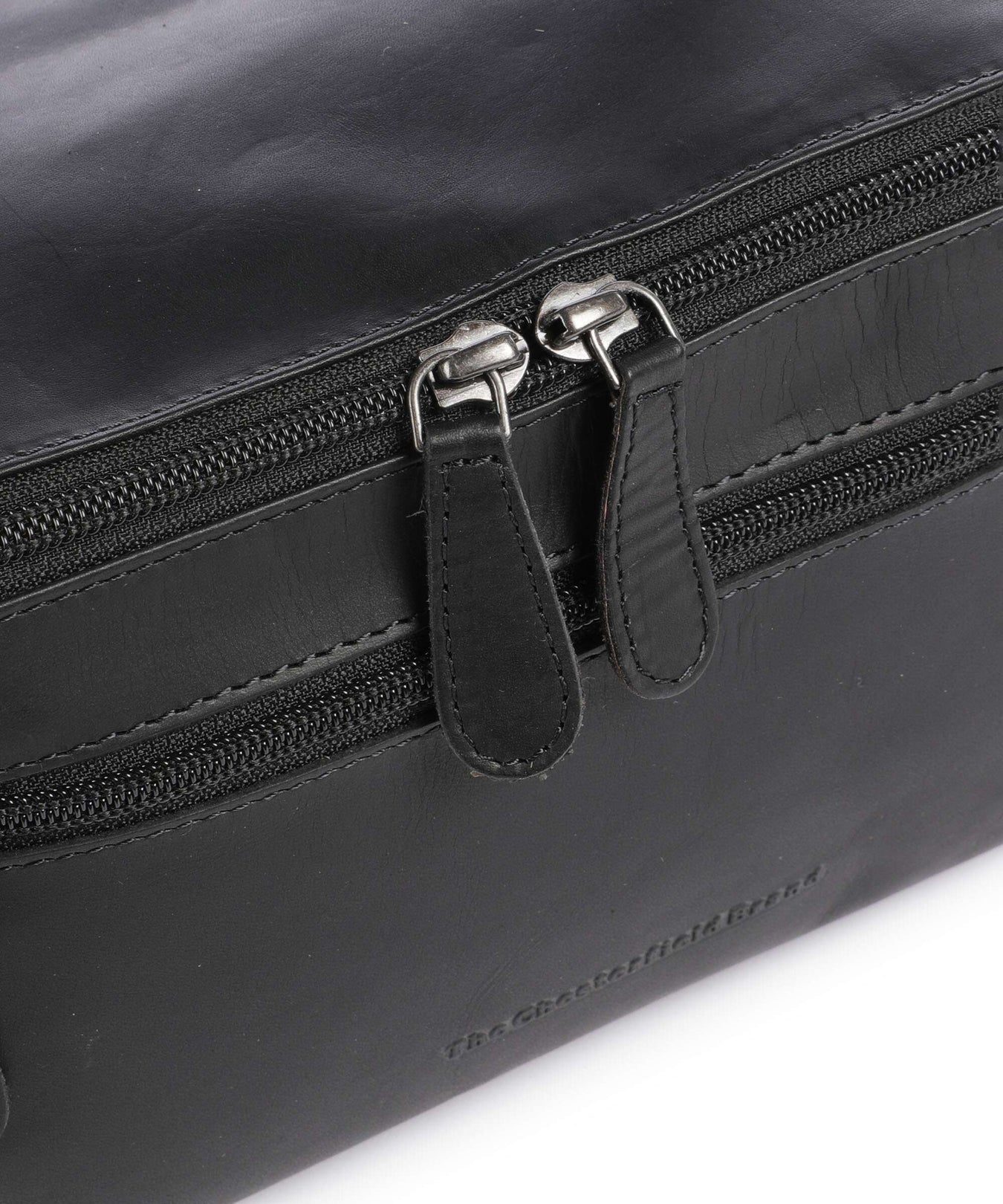 The Chesterfield Brand Wax Pull Up Cow Elmia Toiletry bag black