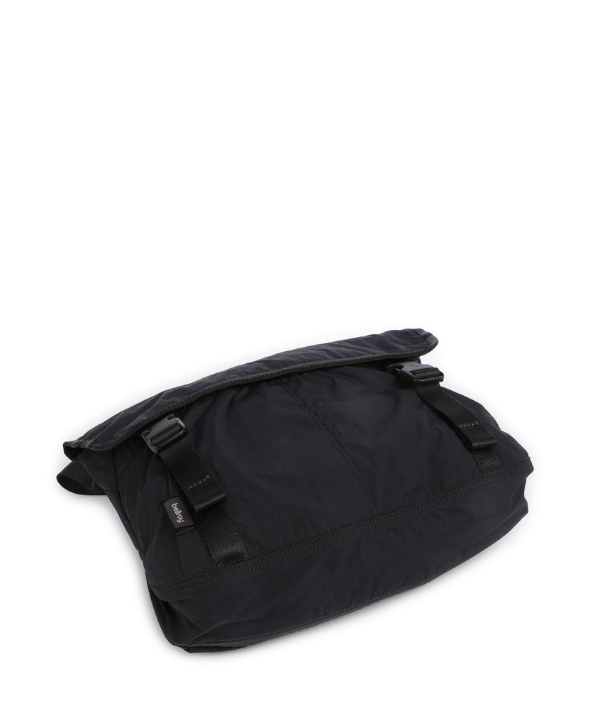 Bellroy Cinch 12L Messenger bag black